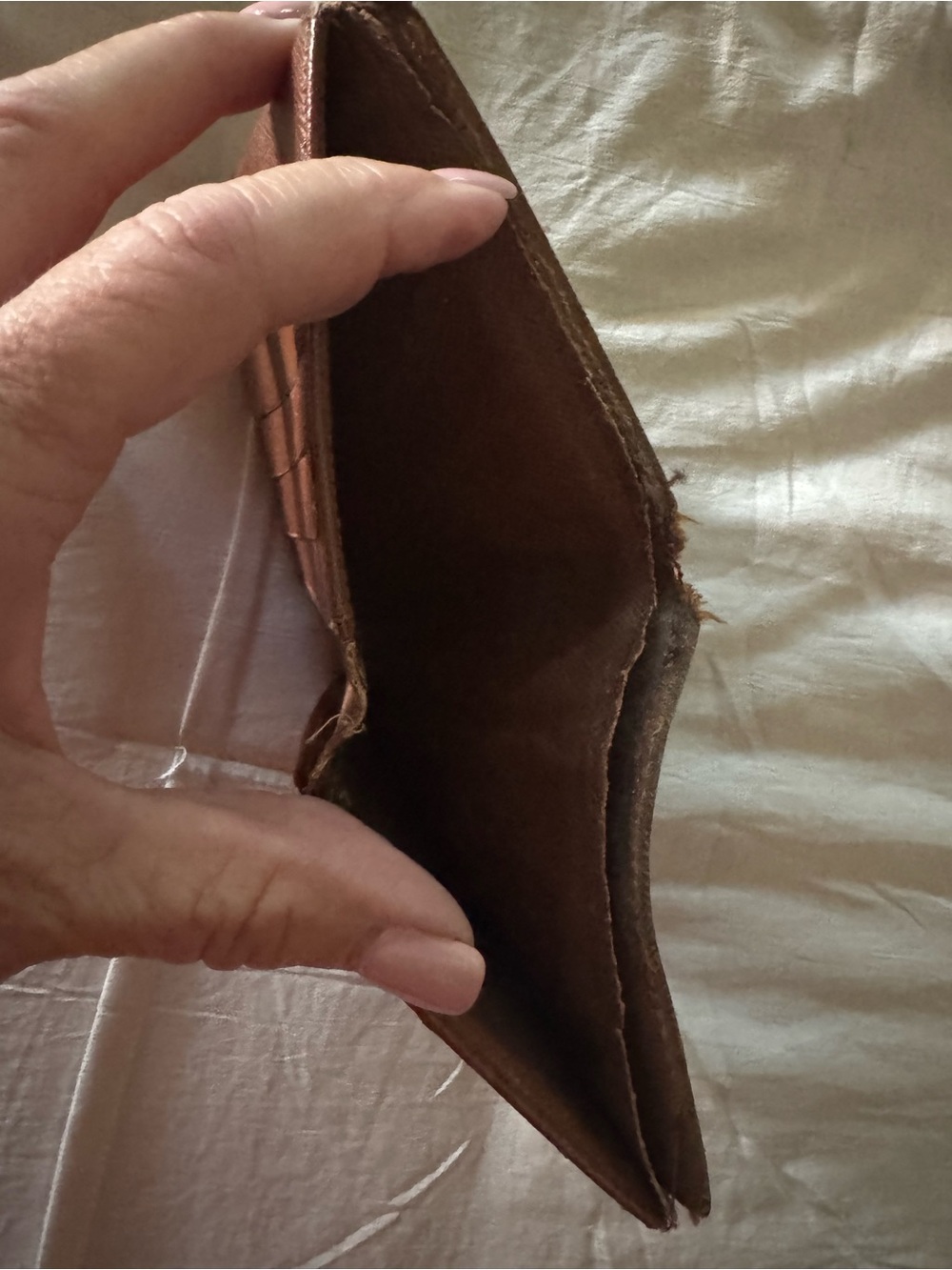 Louis Vuitton Brown Monogram Men's Wallet - Picture 5 of 5